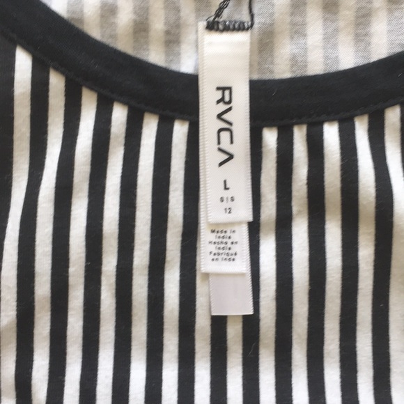 Bodysuit with black and white stripes - Picture 2 of 2